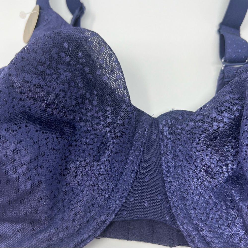 Wacoal Underwire Bra - Picture 3 of 5